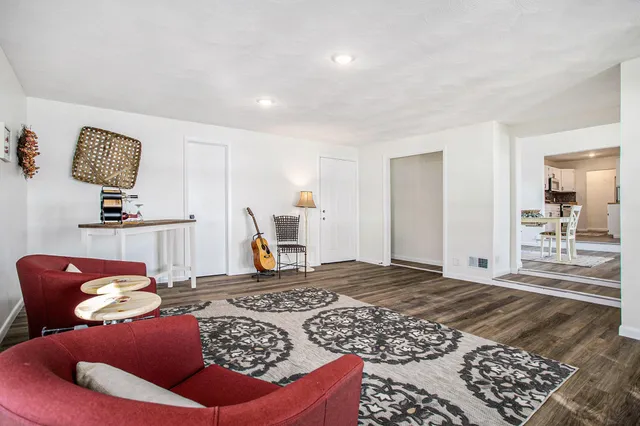 $485,000 | 3411 West Shore Drive, Battle Creek, MI 49017