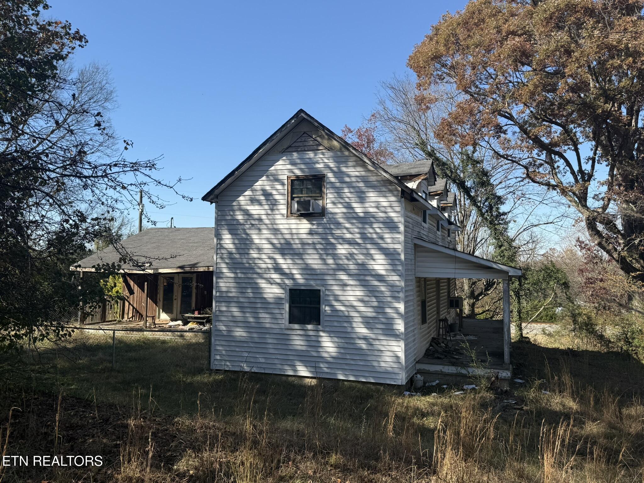 301 Depot Street Vonore, TN 37885 - Photo 3 of 4 IMG_1162