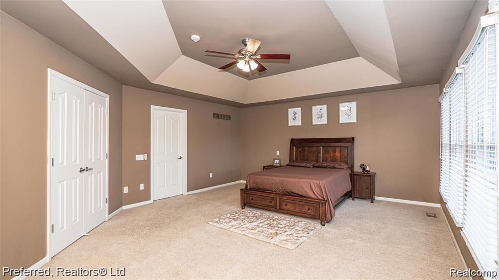 48358 Antique Road Canton, MI 48187 - Photo 28 of 56 Master bathroom
