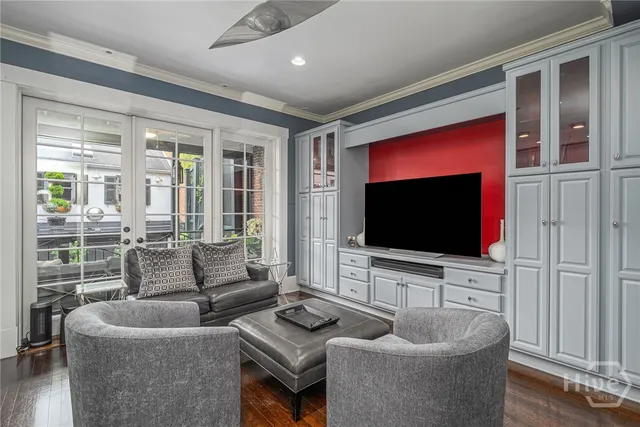 $3,750,000 | 3 East Gordon Street, Savannah, GA 31401