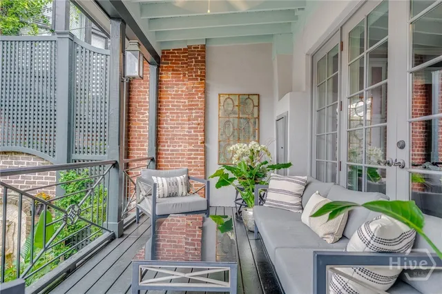 $3,750,000 | 3 East Gordon Street, Savannah, GA 31401