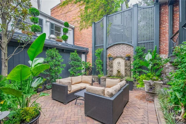 $3,750,000 | 3 East Gordon Street, Savannah, GA 31401