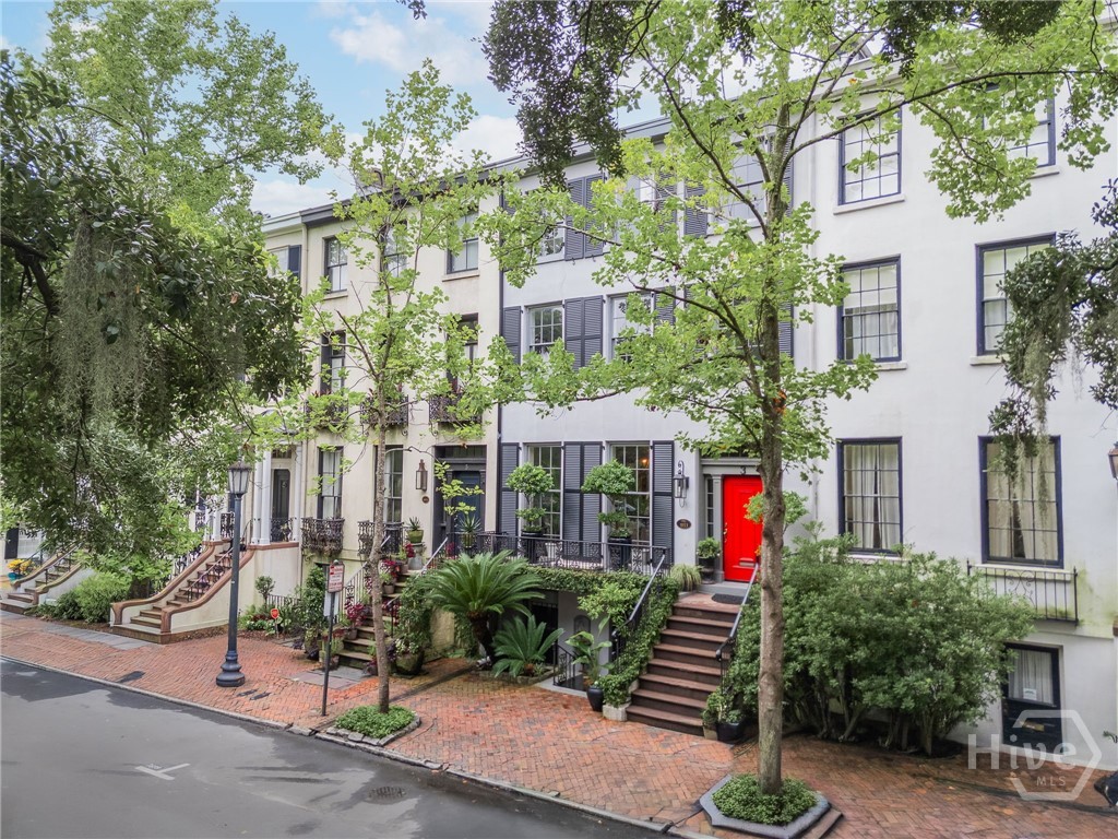 3 East Gordon Street Savannah, GA 31401 - Photo 7 of 68