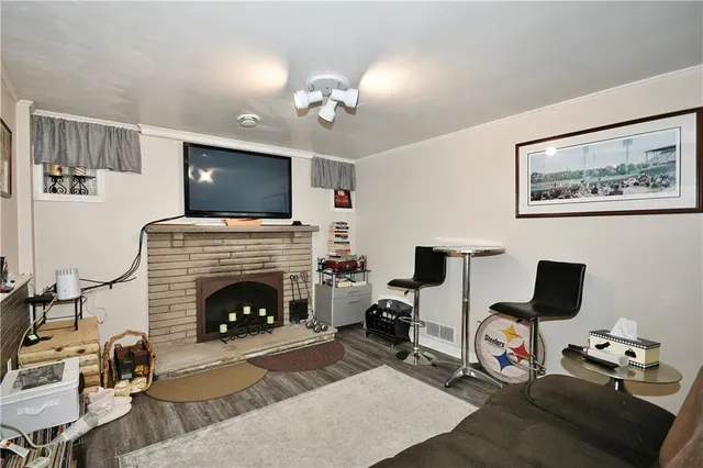 $379,900 | 219 Hays Road, Pittsburgh, PA 15241