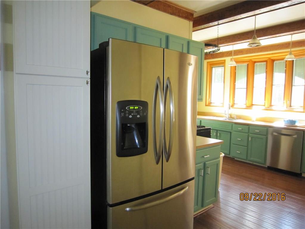 276 Mountain Road Uniontown, PA 15401 - Photo 12 of 25 KITCHEN-APPLIANCE PACKAGE, BOSCH DISH WASHER