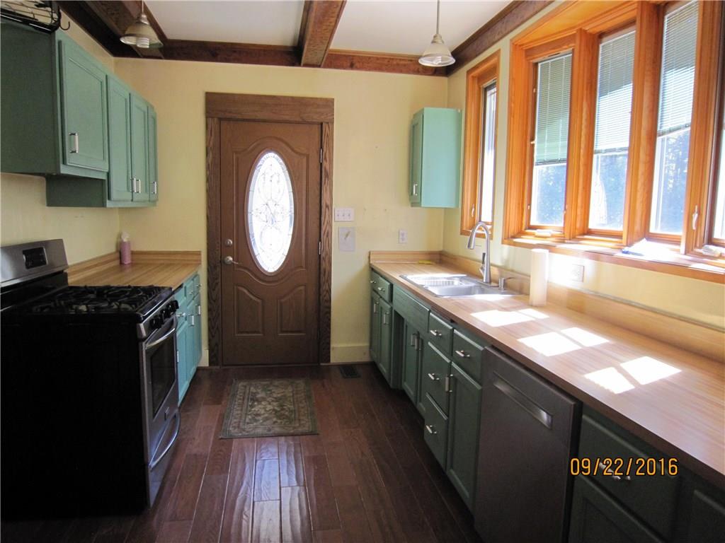 276 Mountain Road Uniontown, PA 15401 - Photo 10 of 25 KITCHEN-OAK HARDWOOD FLOORS, WOOD BEAMS