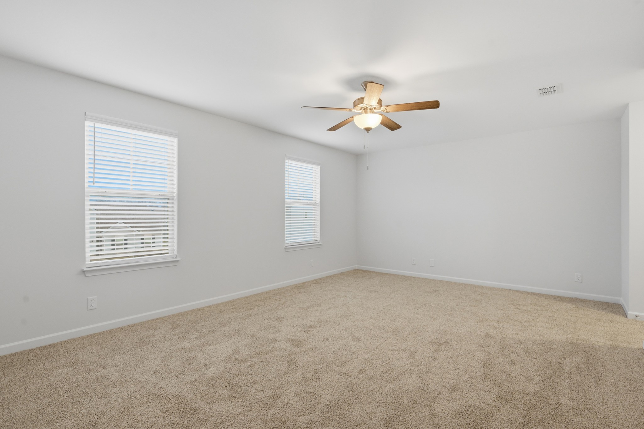 4015 Colleton Lane Murfreesboro, TN 37153 - Photo 21 of 34 an empty room with a window and a fan