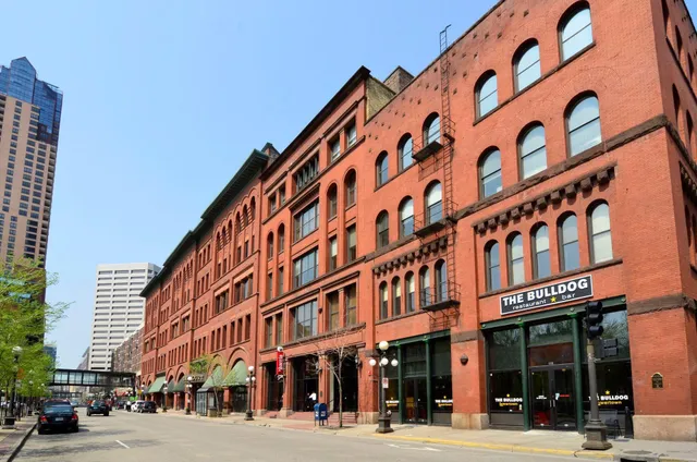 $200,000 | 406 Wacouta Street, Unit 601, St. Paul, MN 55101