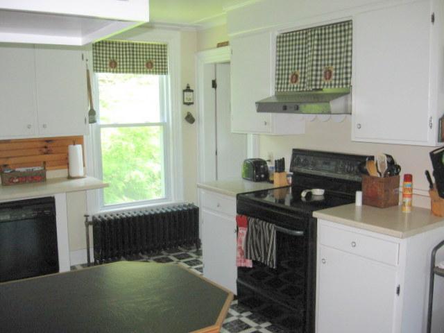 706 Augusta Road Winslow, ME 04901 - Photo 11 of 21 Kitchen.