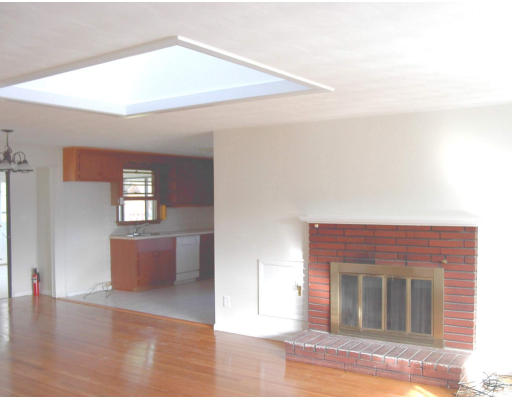 4 Briarwood Road Framingham, MA 01701 - Photo 5 of 8 Gallery Image 5