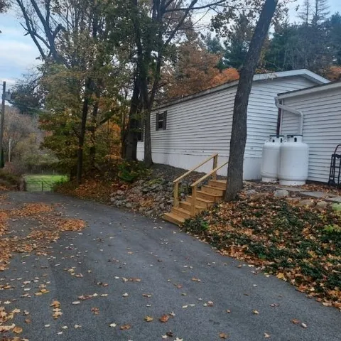 $1,600 | 6 A Mt Lebanon Street, Unit 1, Pepperell, MA 01463