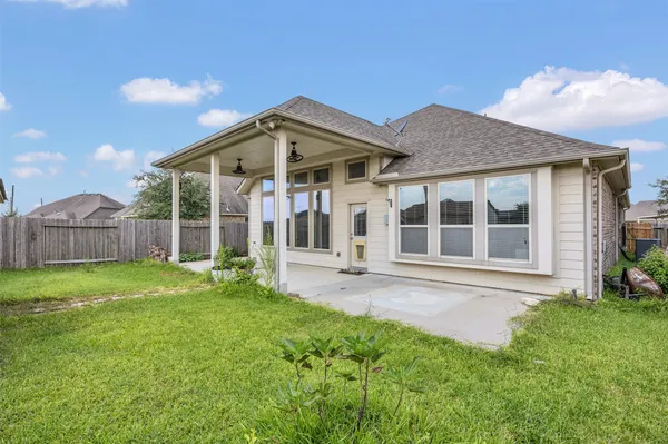 $2,550 | 24119 Kingdom Isle Lane, Katy, TX 77493