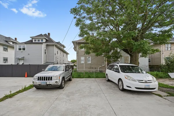 $325,000 | 1611 St Charles Road, Maywood, IL 60153