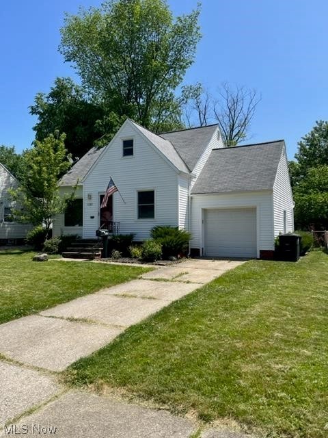 1135 Gordon Road Lyndhurst, OH 44124 - Photo 1 of 20