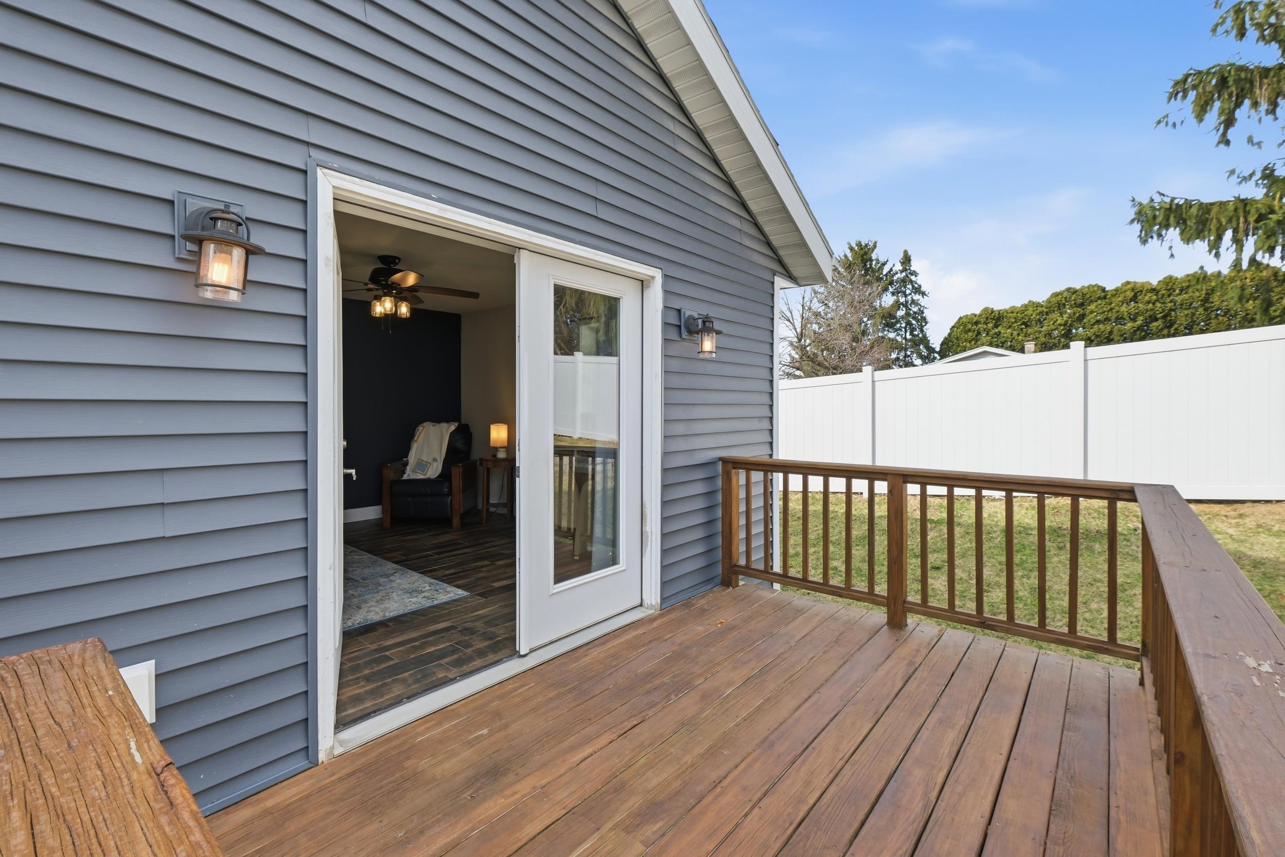 69 Hart Road Sun Prairie, WI 53590 - Photo 35 of 55