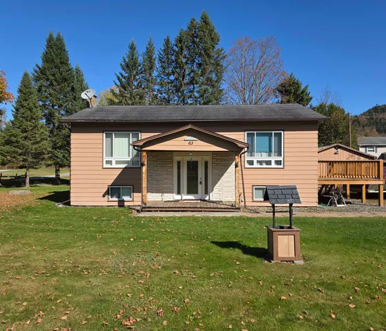 $245,000 | 63 Pariseau Drive, Canaan, VT 05902