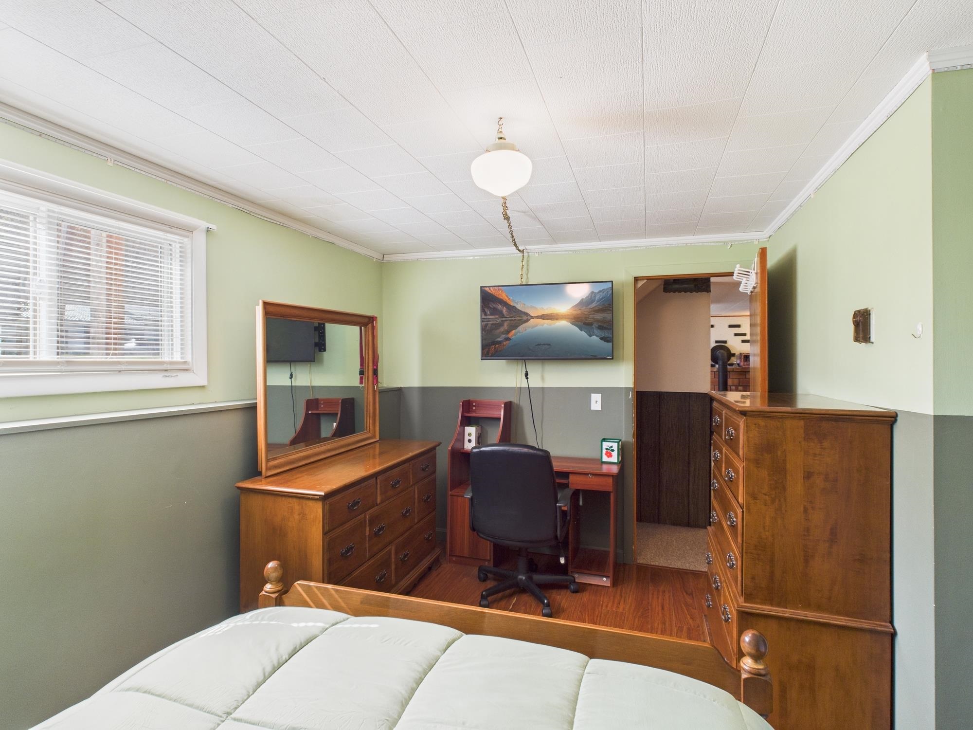 63 Pariseau Drive Canaan, VT 05902 - Photo 34 of 43