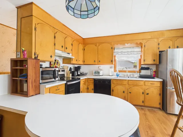 $245,000 | 63 Pariseau Drive, Canaan, VT 05902