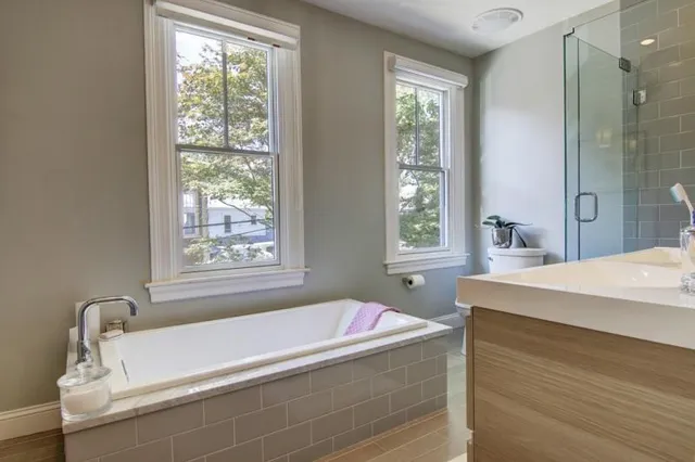 $2,800 | 26 South Angell Street, Providence, RI 02906