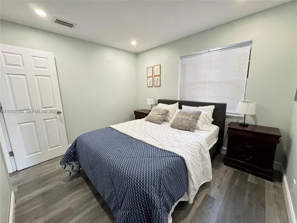 $1,700 | 236 Southeast 9th Avenue, Unit 1, Pompano Beach, FL 33060