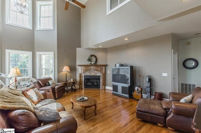 229 West Church Road Easley, SC 29642 - Photo 8 of 11