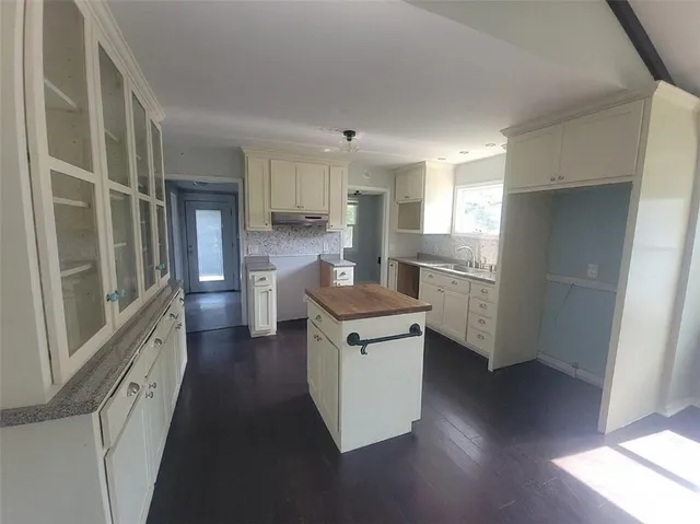 $132,900 | 1324 West Pacific Avenue, Osawatomie, KS 66064