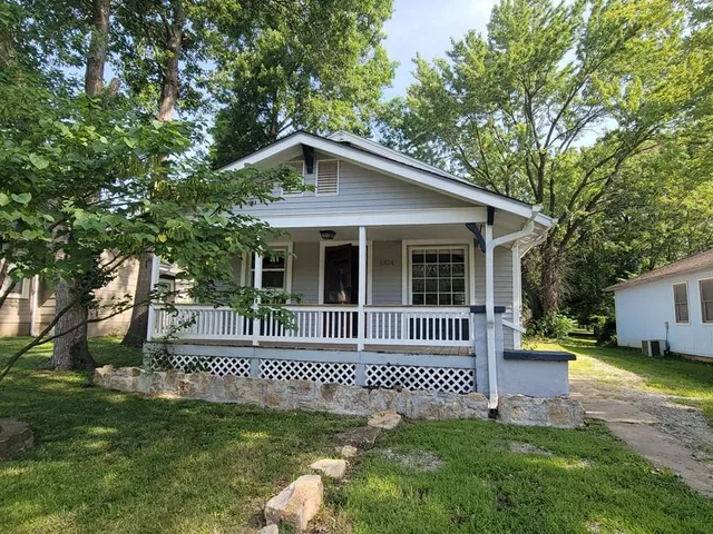 $132,900 | 1324 West Pacific Avenue, Osawatomie, KS 66064