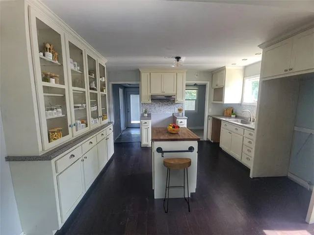 $132,900 | 1324 West Pacific Avenue, Osawatomie, KS 66064