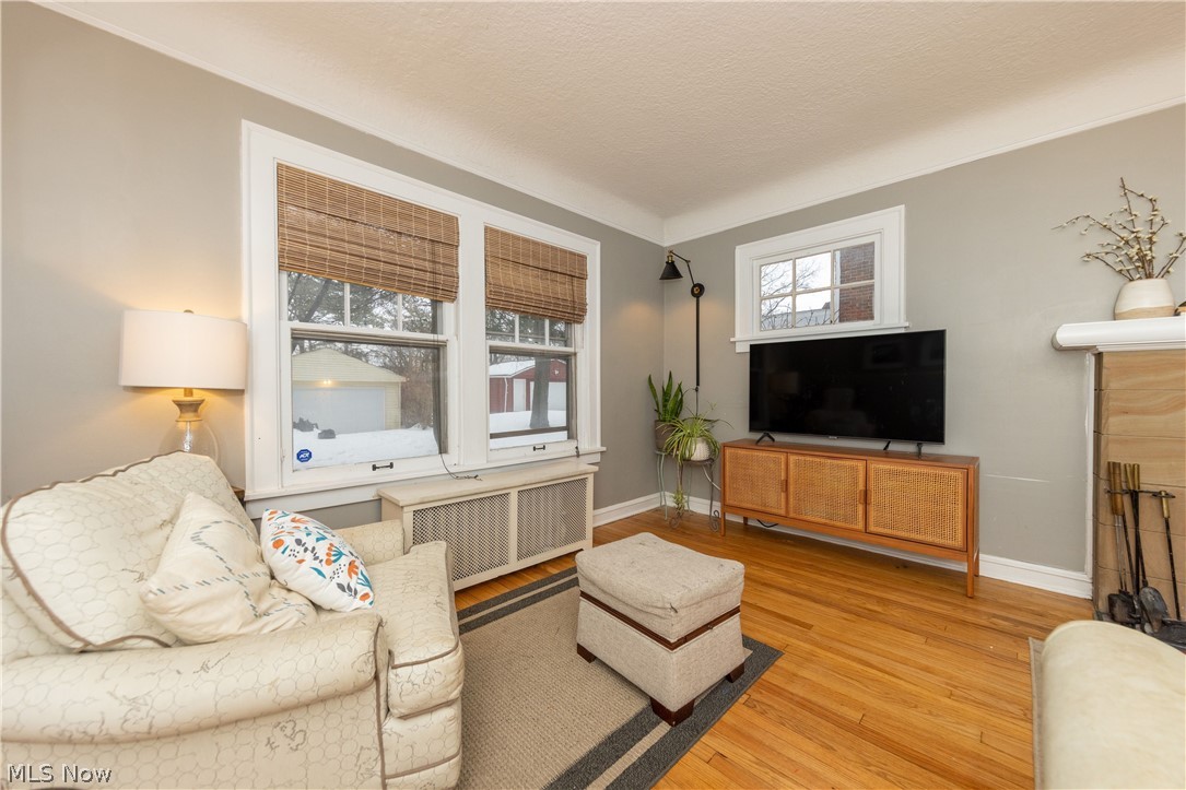 2495 Eaton Road Cleveland, OH 44118 - Photo 2 of 33 Gallery Image 2