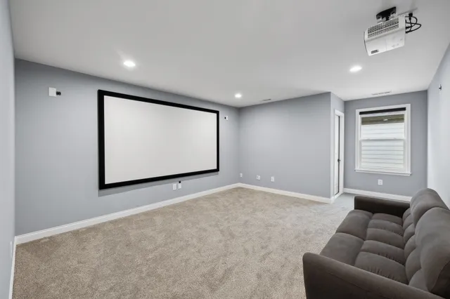 a view of livingroom with furniture