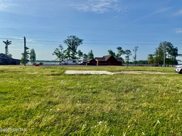 $119,900 | 1320 Lake Drive, Hornbeak, TN 38232