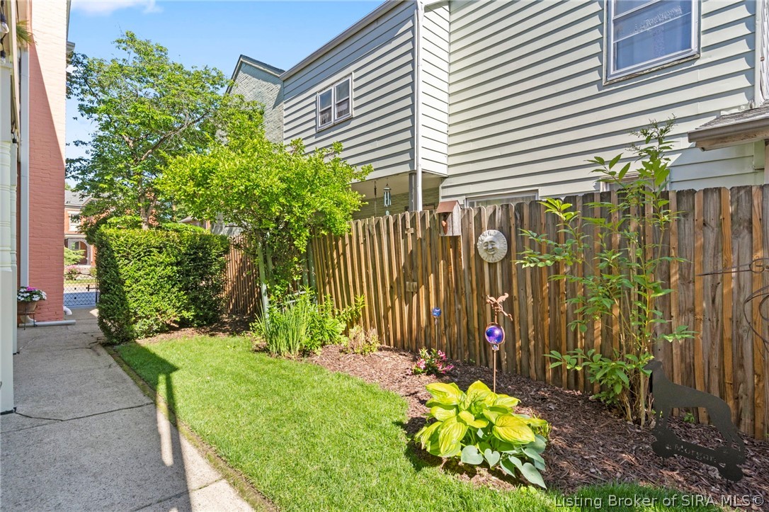 508 Jefferson Street Madison, IN 47250 - Photo 40 of 49
