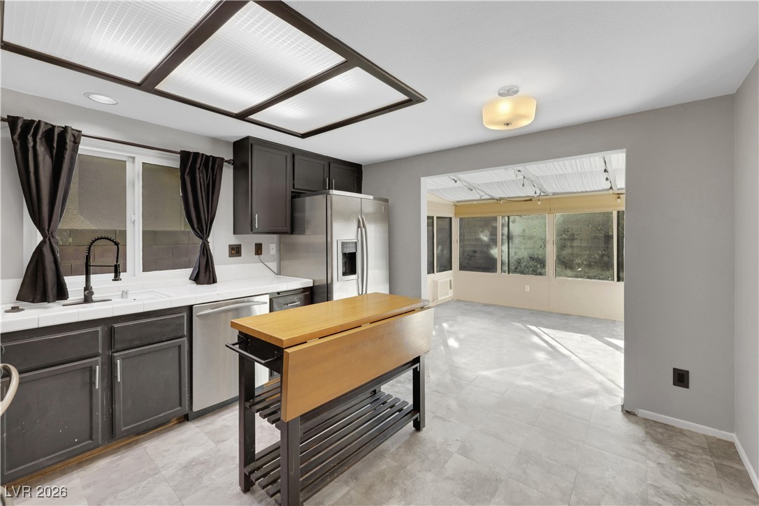 5871 Prairie Ridge Circle North Las Vegas, NV 89031 - Photo 6 of 31