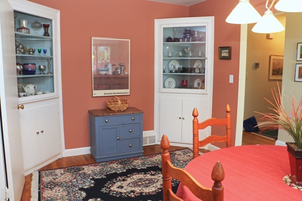 184 Hillcrest Road Needham, MA 02492 - Photo 5 of 24 Gallery Image 5
