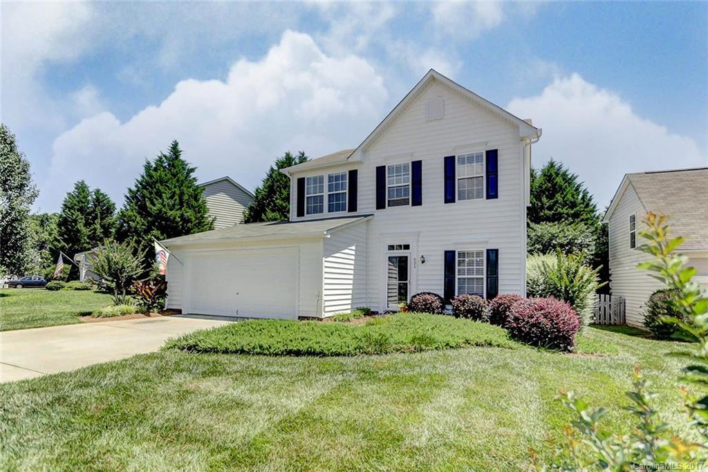 621 Eaton Court Fort Mill, SC 29708 - Photo 2 of 24