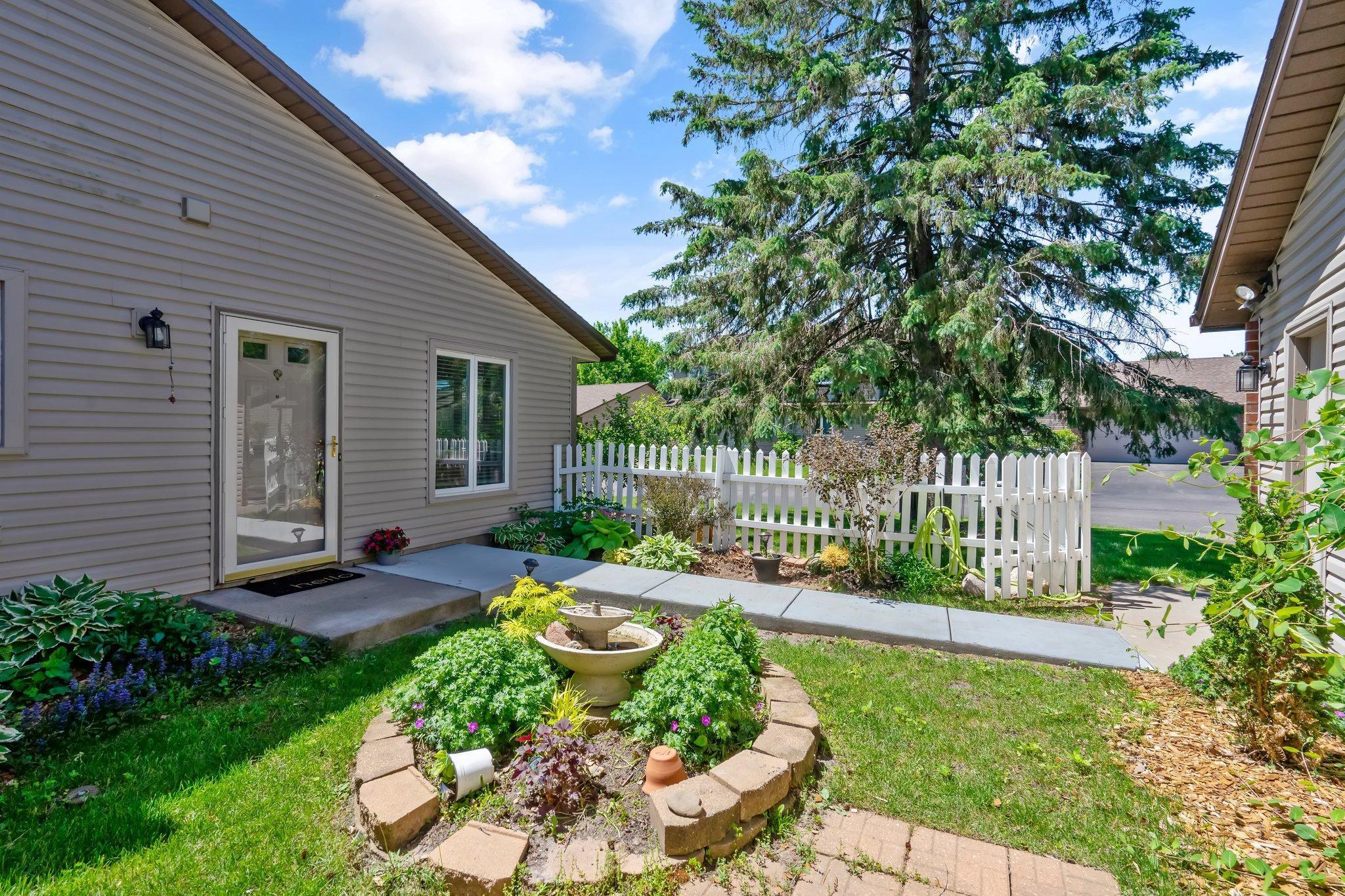 4710 Anne Point Eagan, MN 55122 - Photo 1 of 1 Gallery Image 1