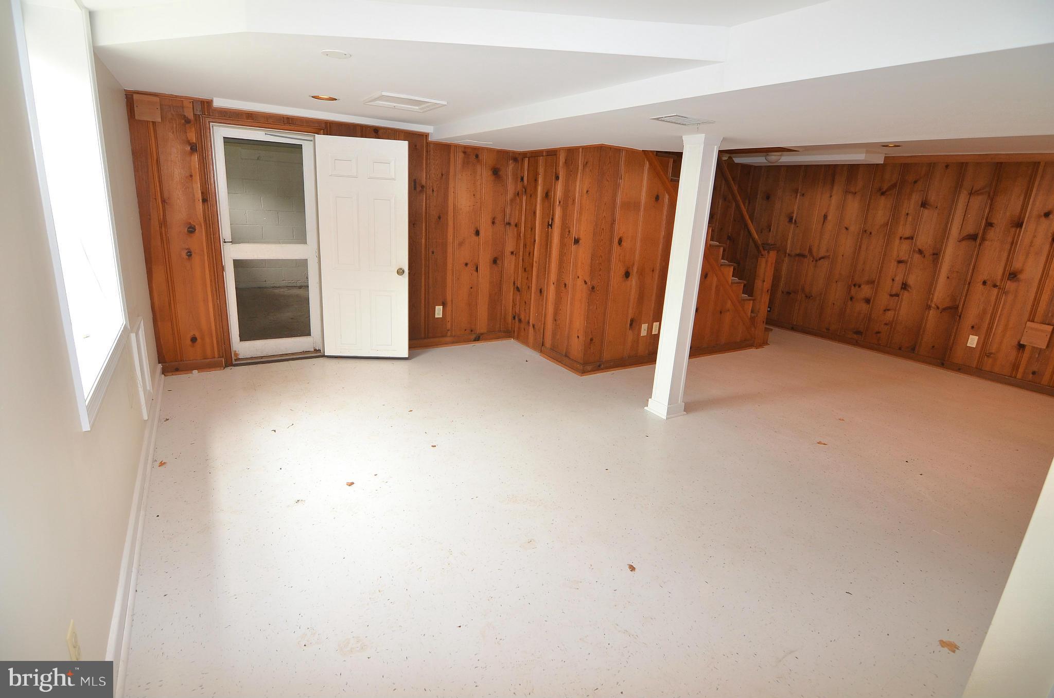 904 Locustvale Road Towson, MD 21204 - Photo 13 of 15 LL Rec Rm, Utility Rm, Laundry Rm, half bath