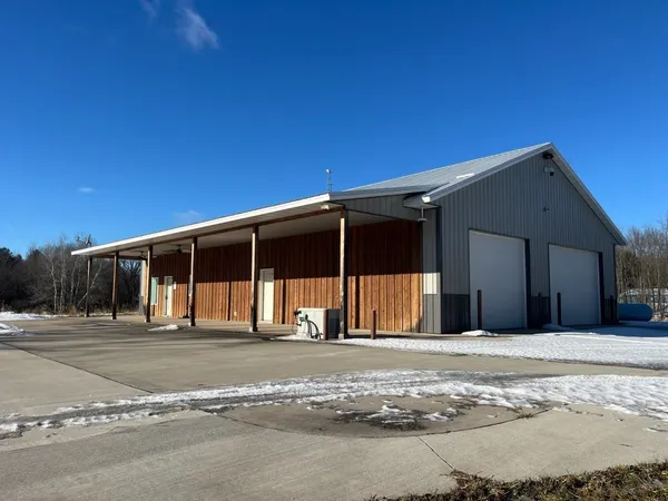 $5,000,000 | N3353 Comet Road, Tigerton, WI 54486