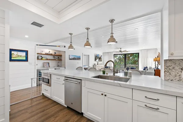 $1,100,000 | 70 Celestial Way, Unit 208, Juno Beach, FL 33408