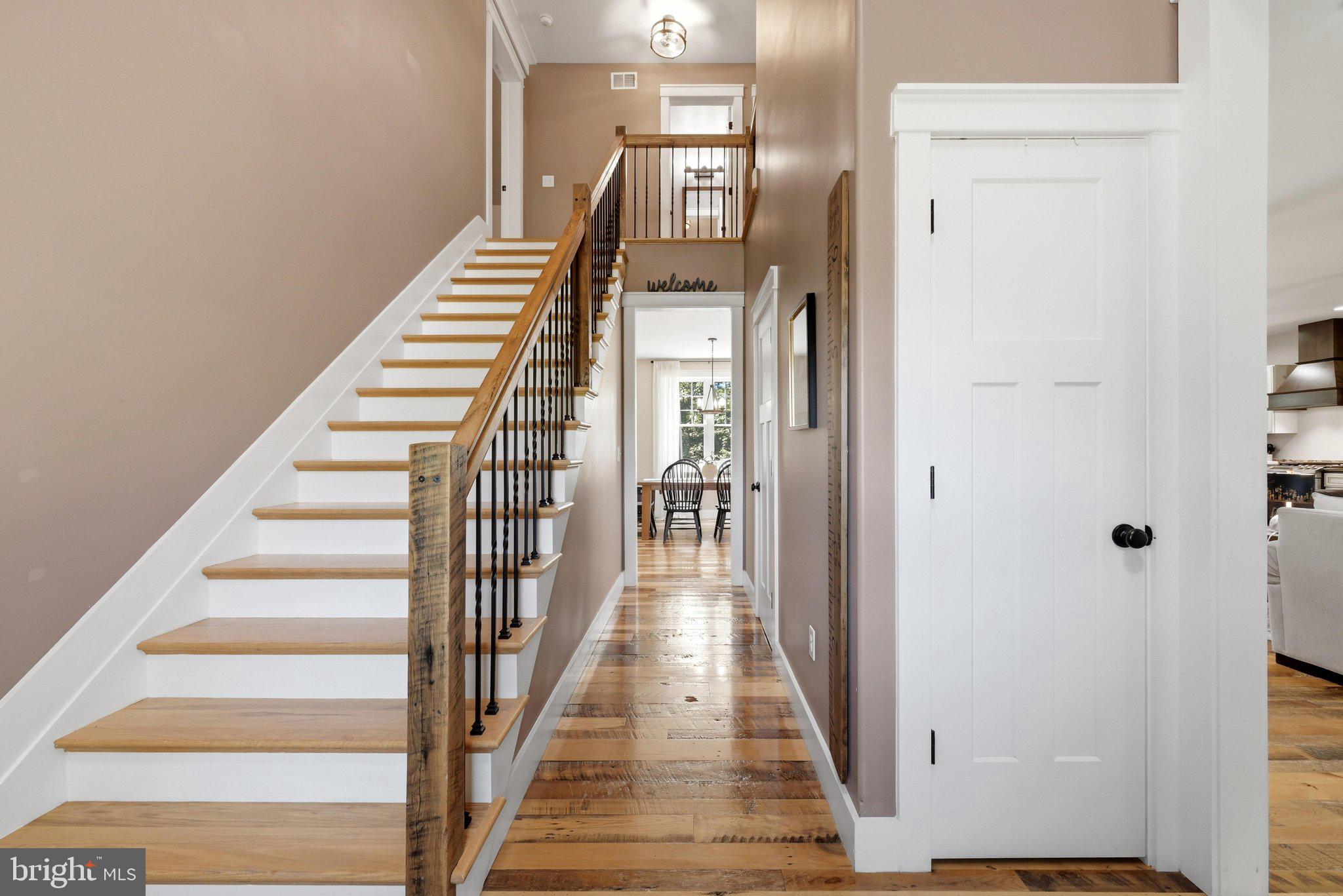 2251 Hunting Ridge Road Winchester, VA 22603 - Photo 8 of 63 Foyer