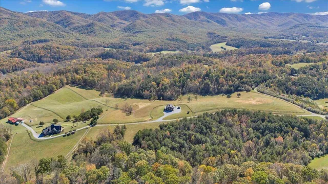 $799,950 | 1180 Longfield Road, Fincastle, VA 24090
