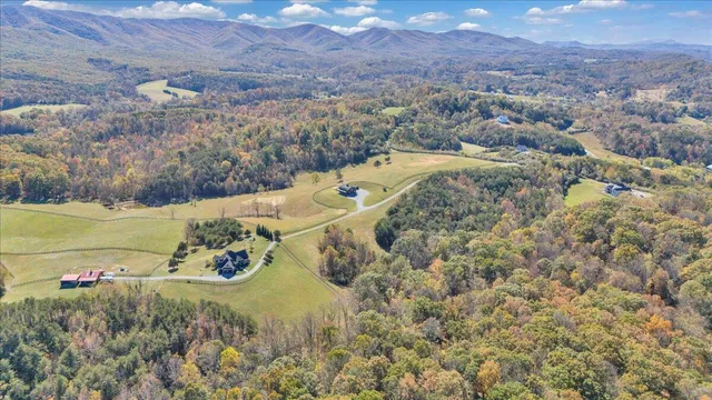 $799,950 | 1180 Longfield Road, Fincastle, VA 24090