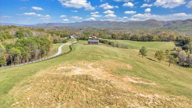 $799,950 | 1180 Longfield Road, Fincastle, VA 24090
