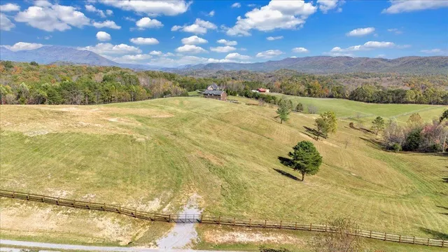 $799,950 | 1180 Longfield Road, Fincastle, VA 24090
