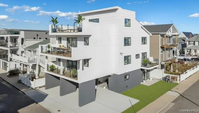 $1,875,000 | 56 Oregon Street, Long Beach, NY 11561