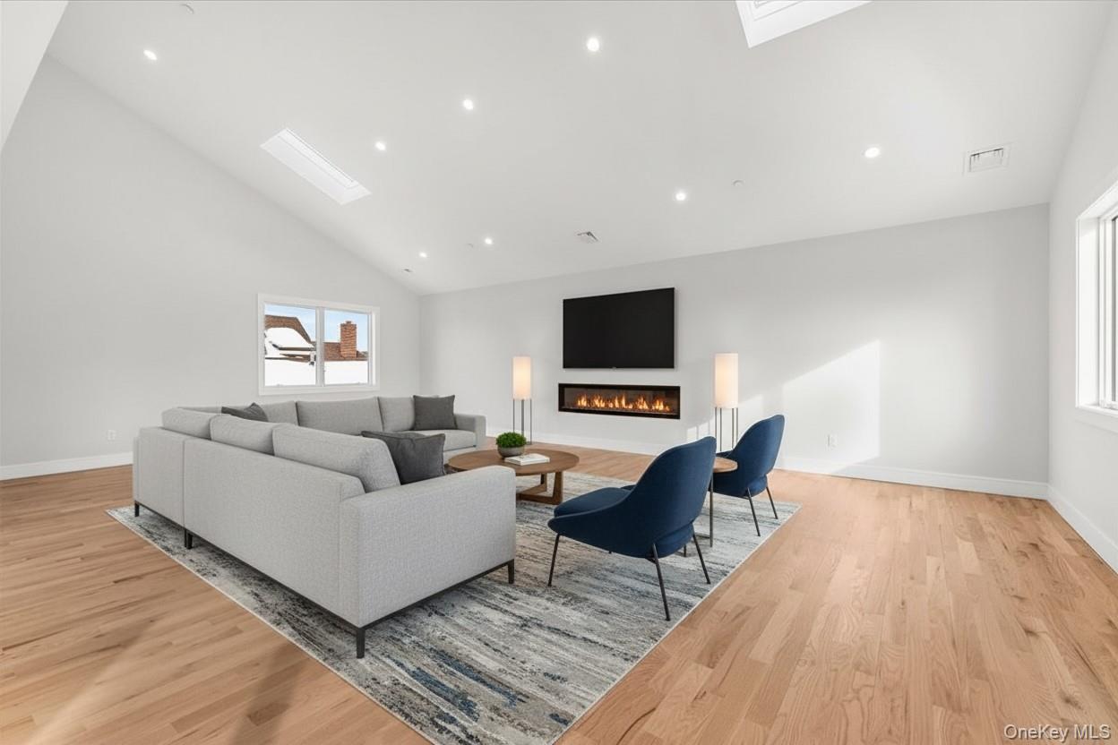 56 Oregon Street Long Beach, NY 11561 - Photo 12 of 33