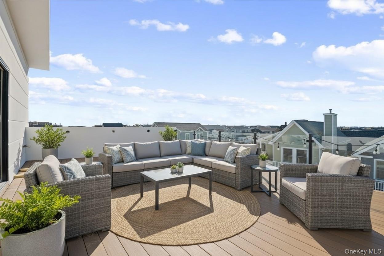 56 Oregon Street Long Beach, NY 11561 - Photo 2 of 33