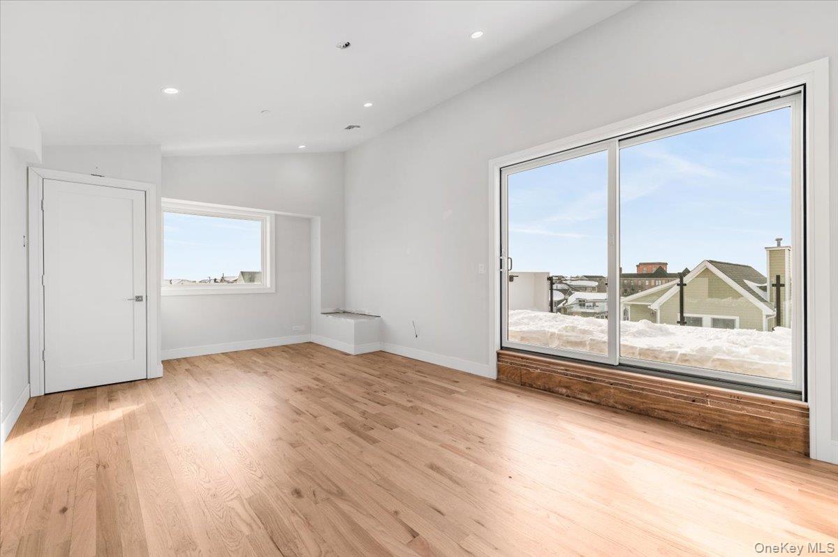 56 Oregon Street Long Beach, NY 11561 - Photo 25 of 33