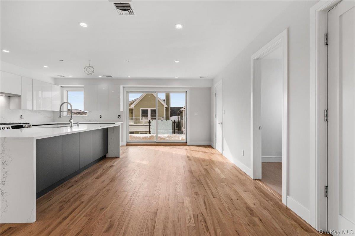 56 Oregon Street Long Beach, NY 11561 - Photo 9 of 33