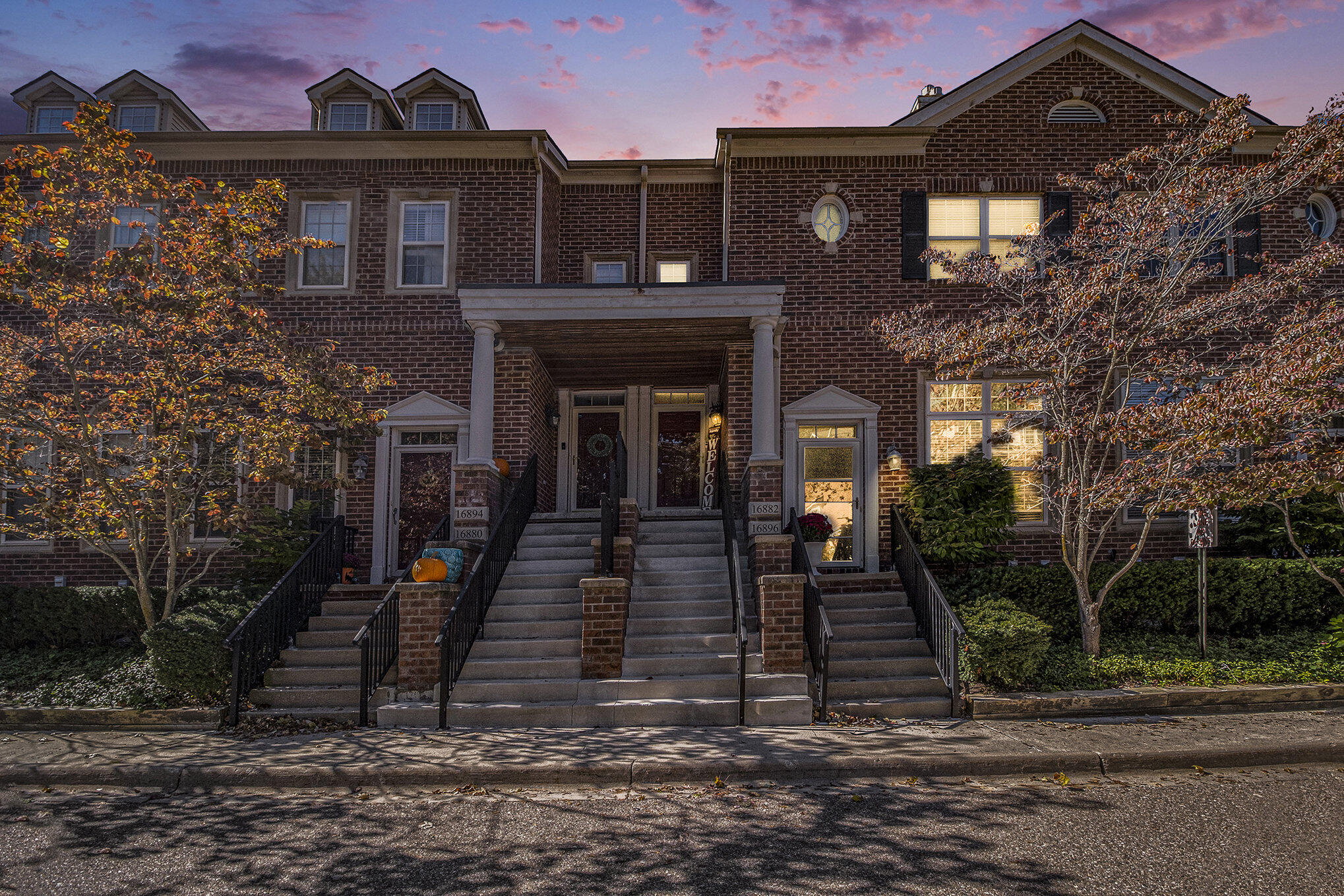 16882 Farmington Road Livonia, MI 48154 - Photo 24 of 26 001_dscf3360-twilight